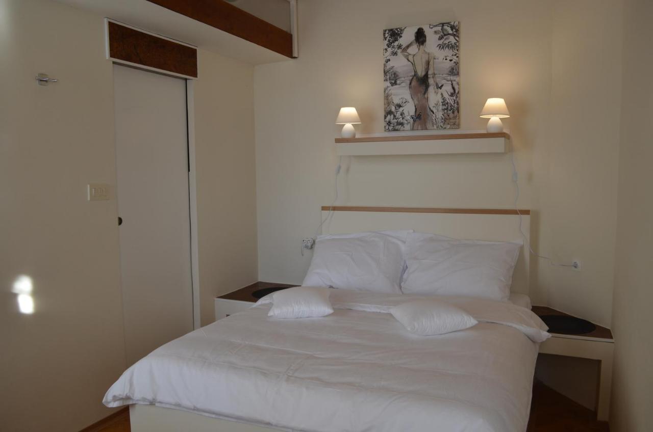 Rooms & Apartments Infinity Rijeka Exterior photo