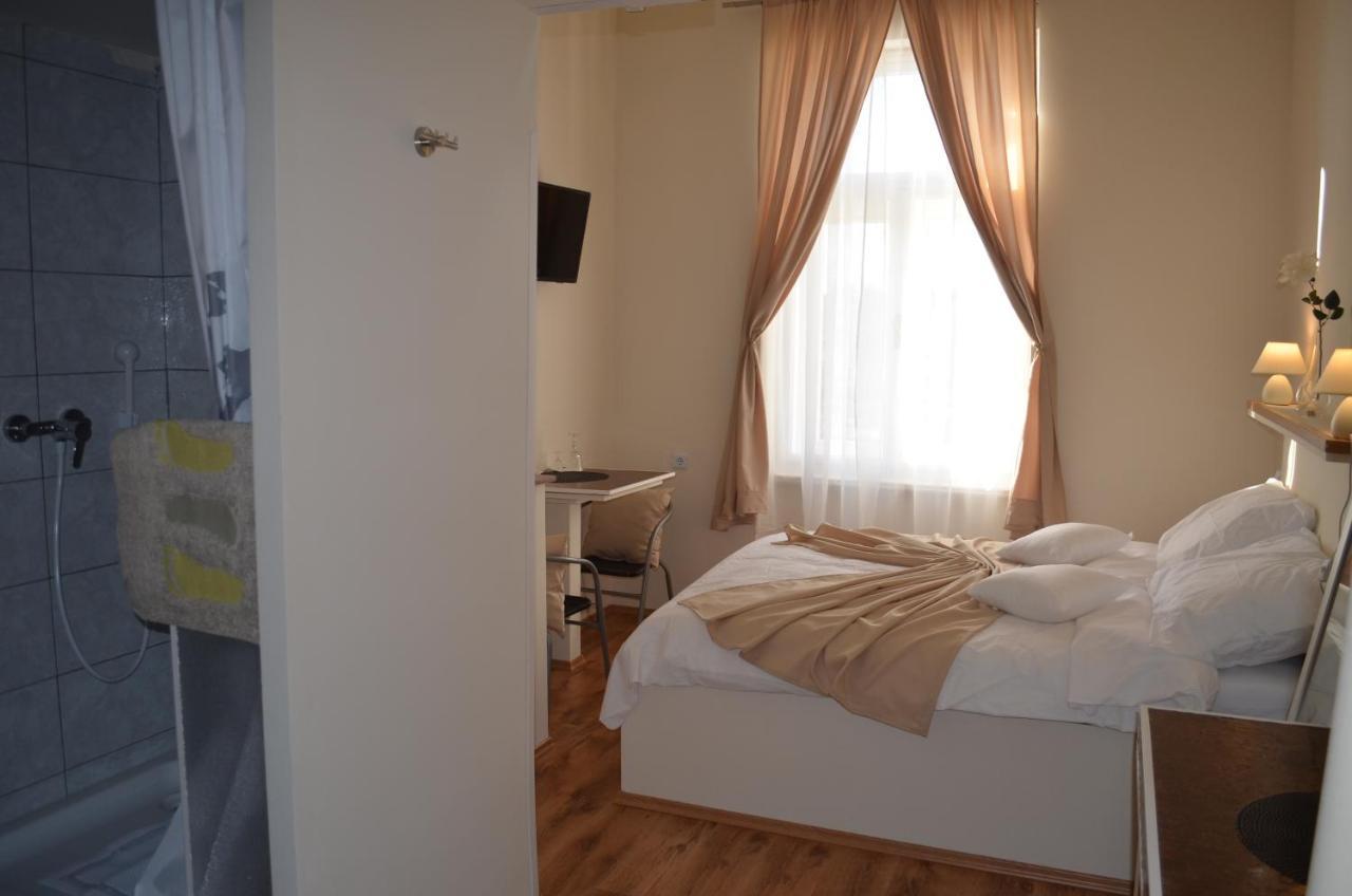 Rooms & Apartments Infinity Rijeka Exterior photo