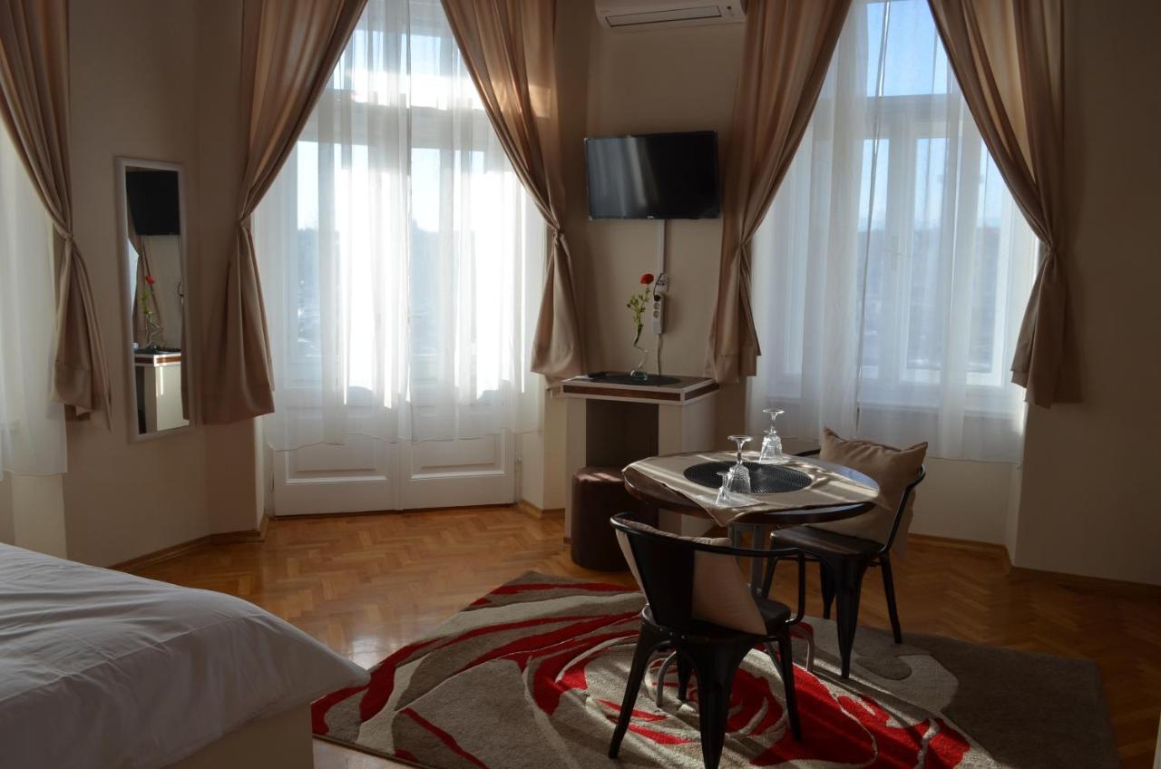Rooms & Apartments Infinity Rijeka Exterior photo